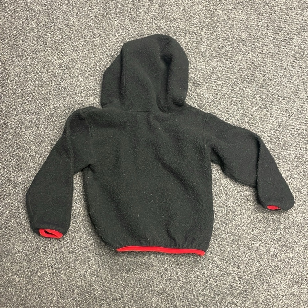 Nike Kids Black Fleece Pull over Hoodie Boys Girls Size Medium - Picture 4 of 4